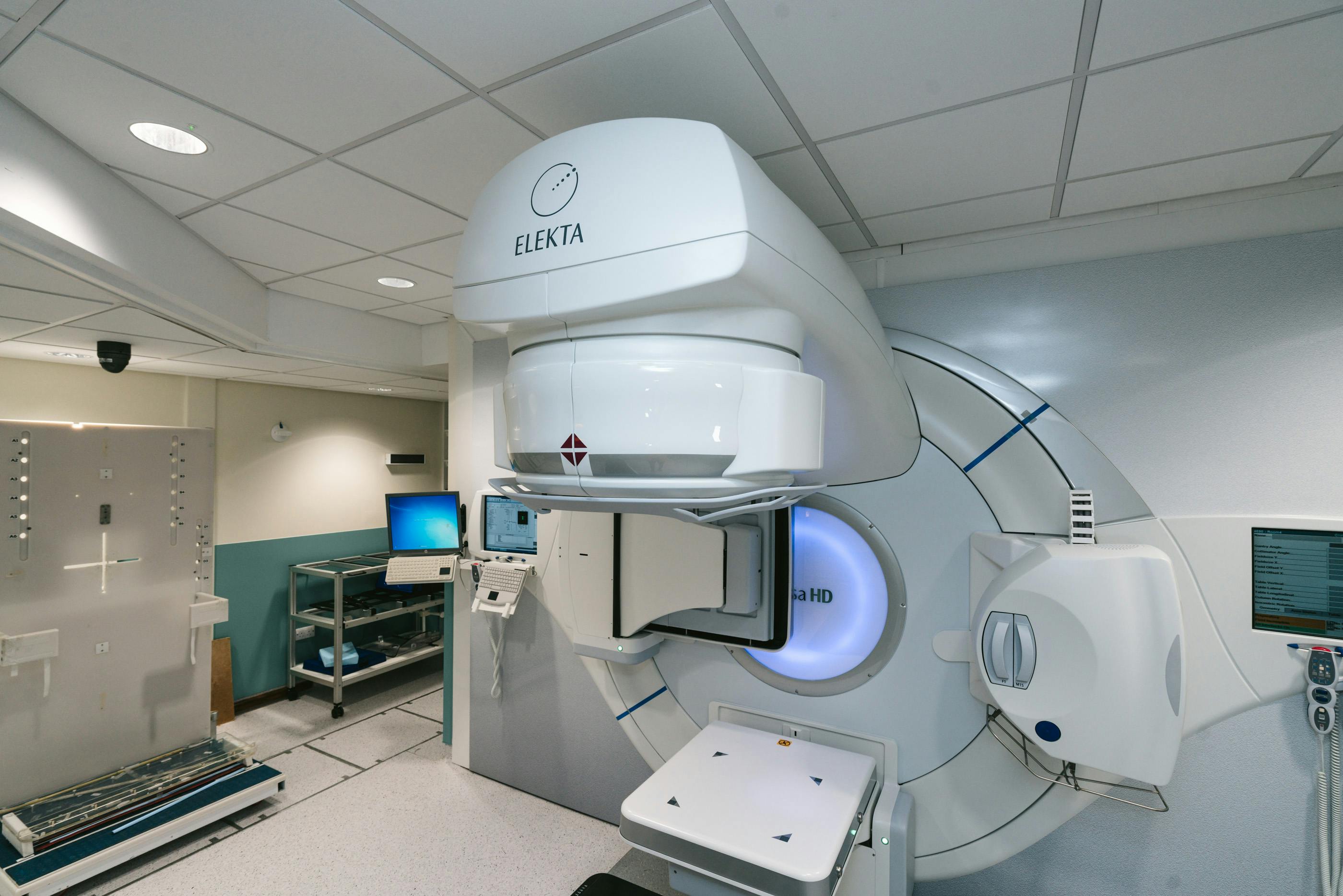High‑tech radiotherapy machine representing the proposed proton therapy facility